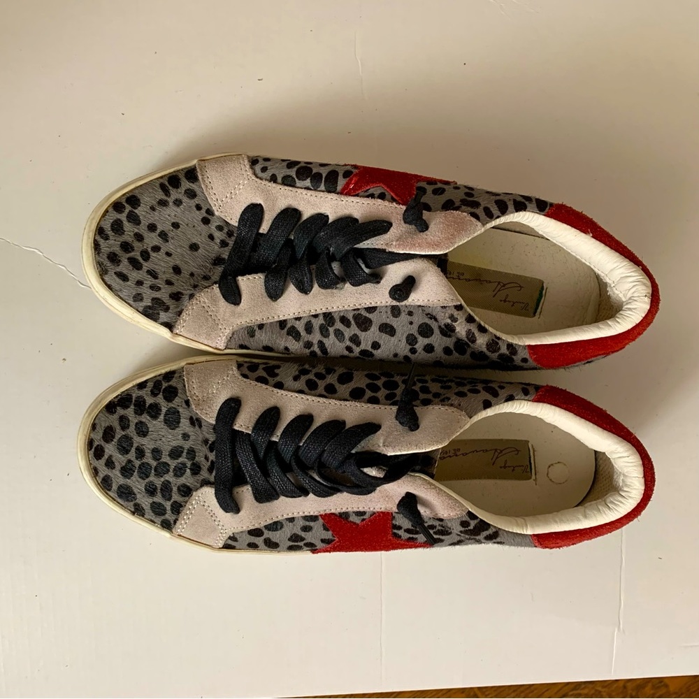 Vintage Havana Sneakers leopard print fur texture